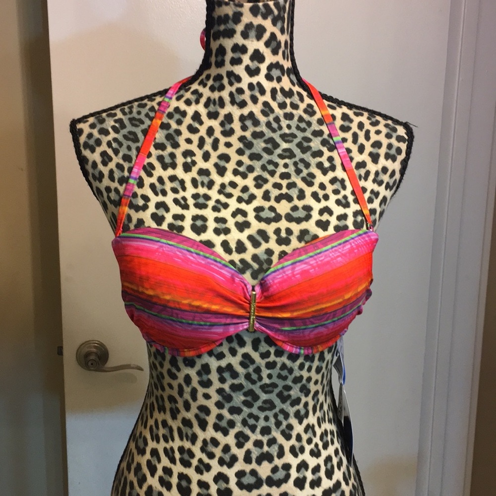 NWT PUSH UP bikini top by Lisa Blue